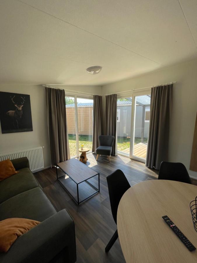 Camping De Duinhoeve Chalet Zeeland Not For Companies برغ هالمستاد المظهر الخارجي الصورة