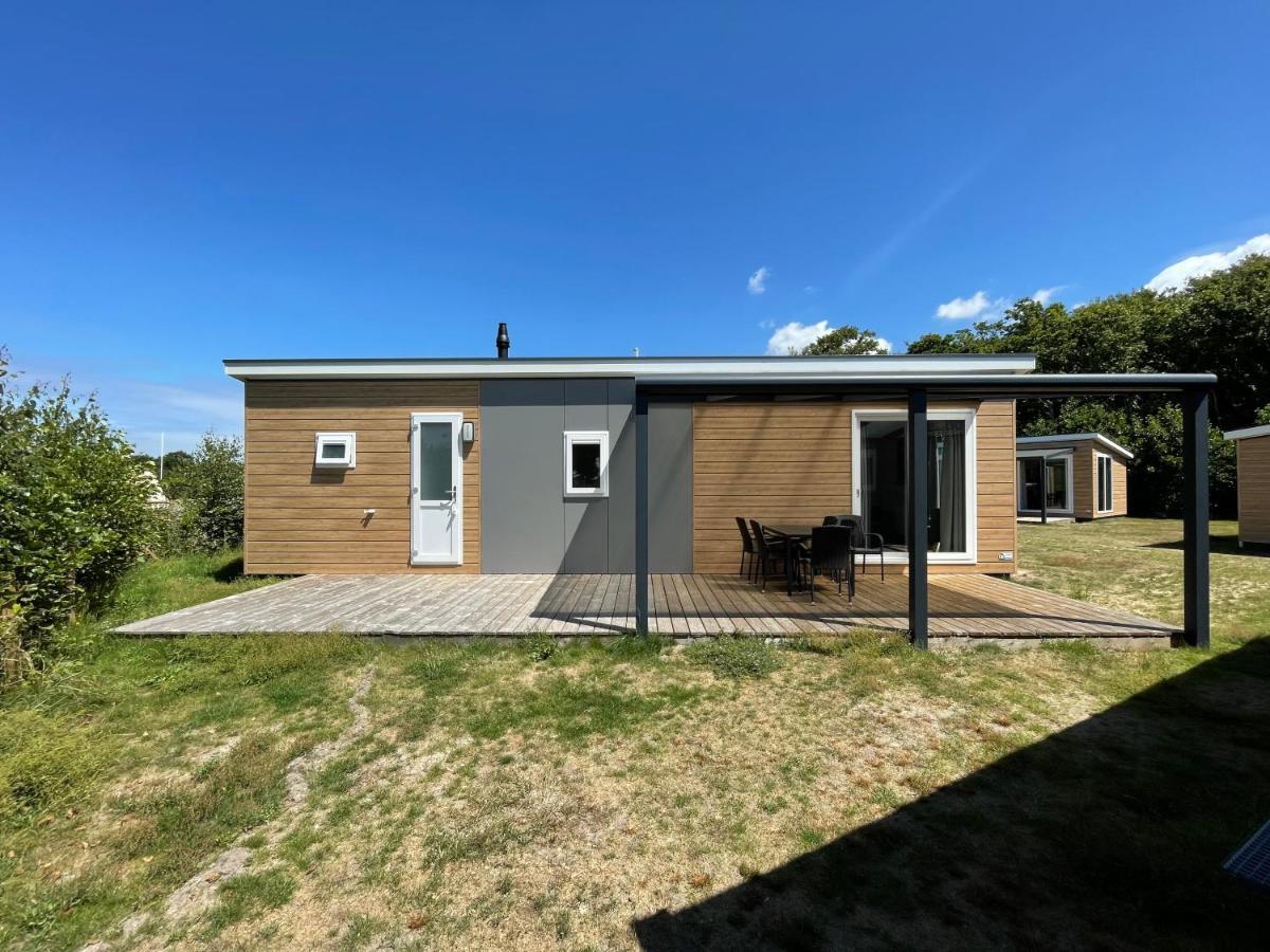 Camping De Duinhoeve Chalet Zeeland Not For Companies برغ هالمستاد المظهر الخارجي الصورة
