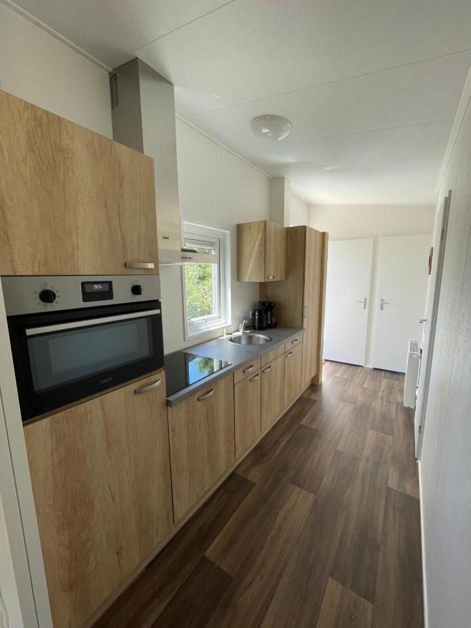Camping De Duinhoeve Chalet Zeeland Not For Companies برغ هالمستاد المظهر الخارجي الصورة